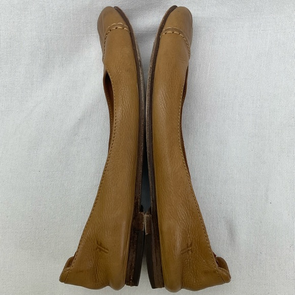 Frye Tan Leather Round Toe Flats - Women’s Size 9.5B - Picture 9 of 10